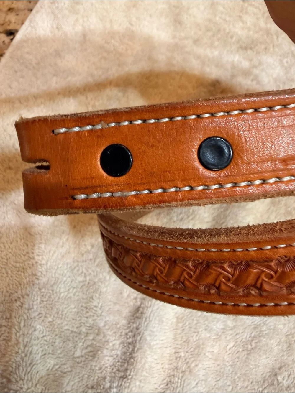 Berkeley’s Custom Leather brand Tan stamped Tooled Leather Belt - never used